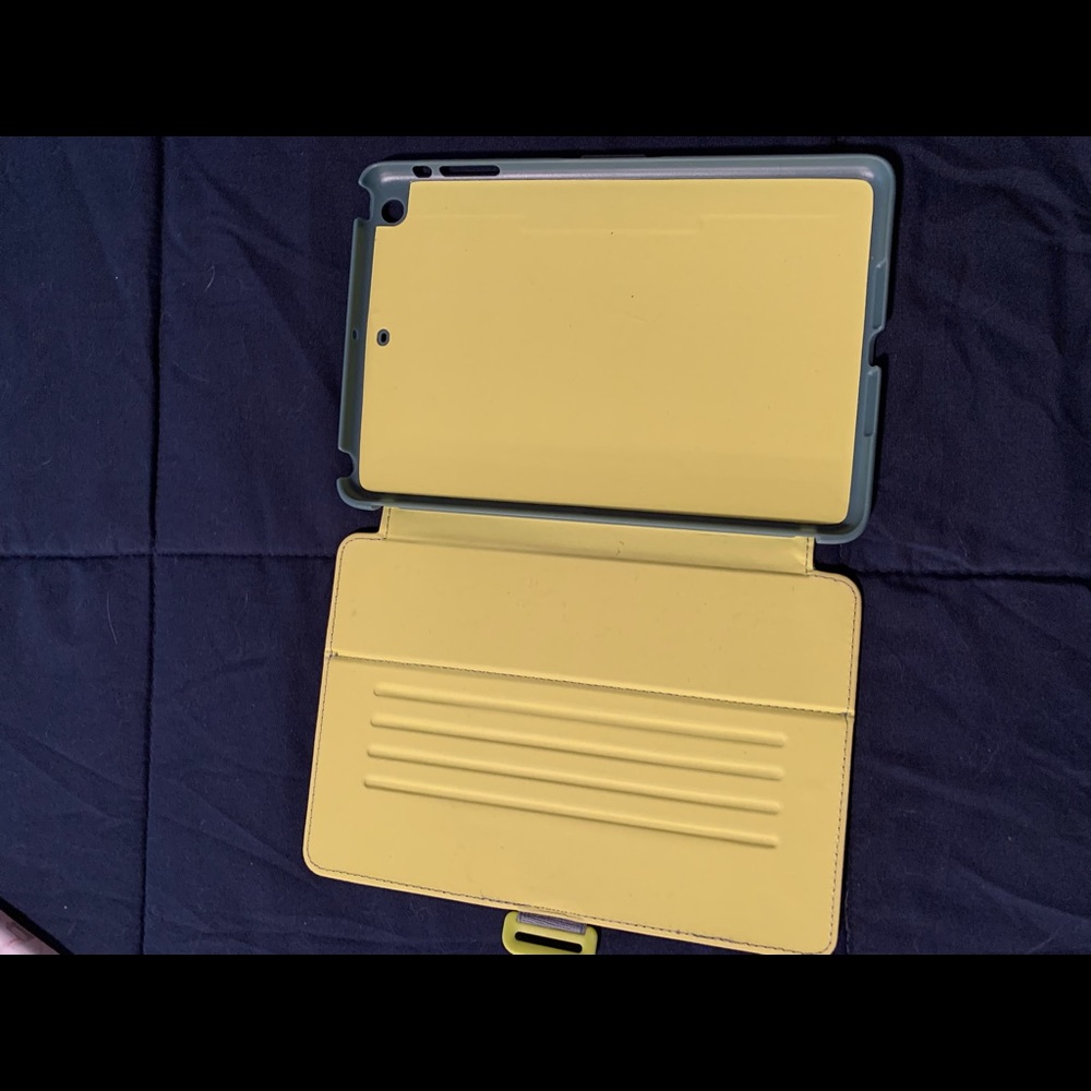 iPad mini case - Picture 3 of 3